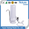 Portable Wasserfilter auf Tabelle